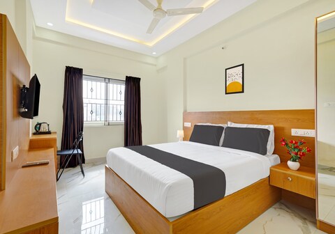 Collection O White Suites-Kemp Fort mall