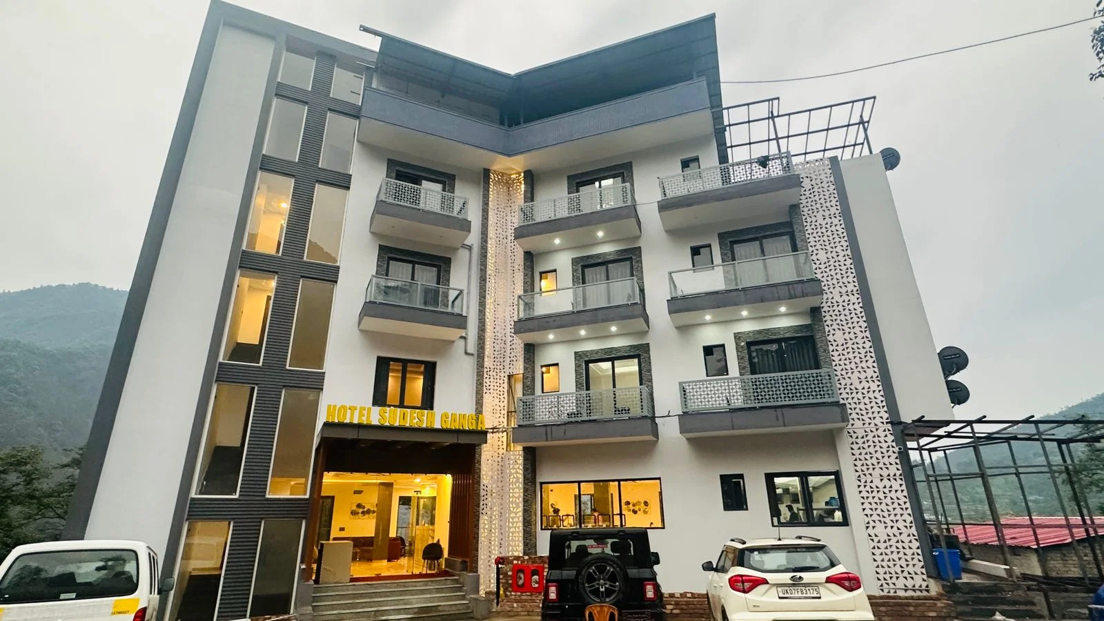 HOTEL SUDESH GANGA