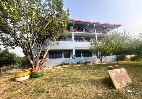 Himalaya View Resort : Hotel and Restaurant