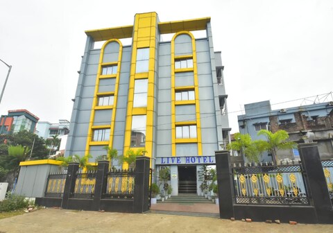 Live Hotel
