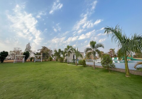 Daksh The Valley Resort - Saputara