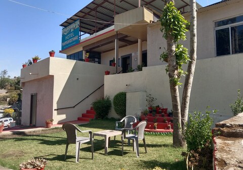 Hotel Mansarowar
