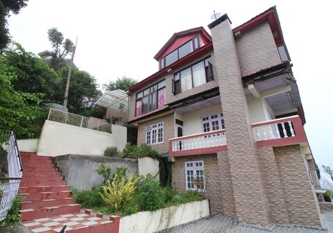 The Exotic Villa| Rooms & Caretaker