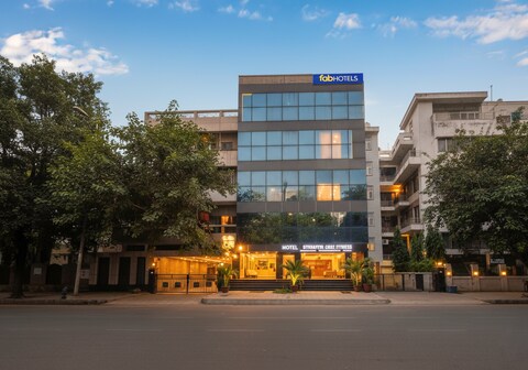 FabHotel Nirvana Residency