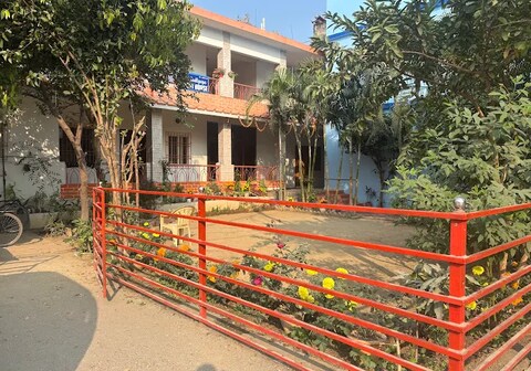 Lord Buddha Guest House Bodhgaya, 2 km from Mahabodhi Temple