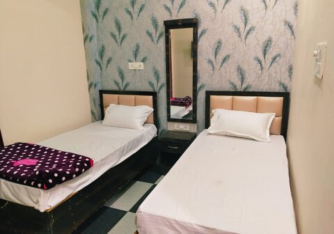 Mishra Guesthouse And Homestay