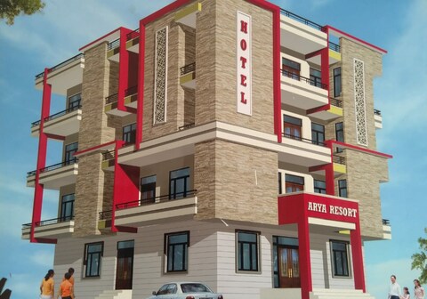Arya Resort Hotel and Restaurant