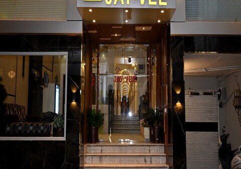 Hotel Jay Vee Continental