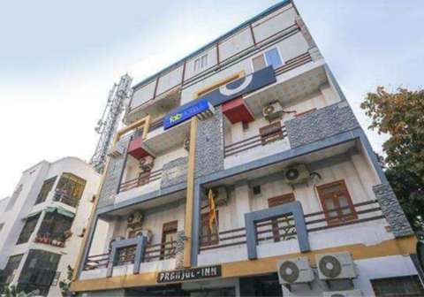 Pranjul Stays