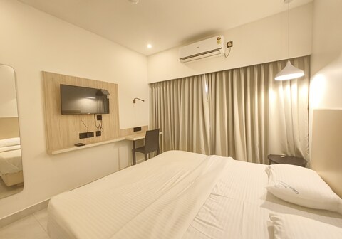 Hotel Kumar International