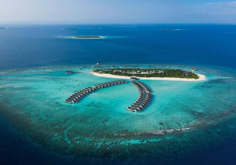 Movenpick Resort Kuredhivaru Maldives