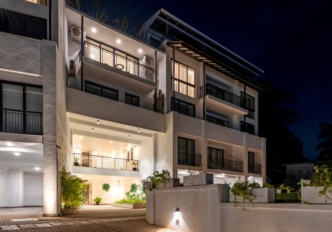 Modern 2BHK | Lush Green View | Candolim Paradise