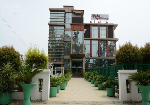 Hotel Ajuba Residency