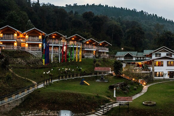 Magpie Chestnut Resort Pelling