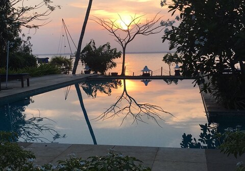 El Oceano Beach Villas