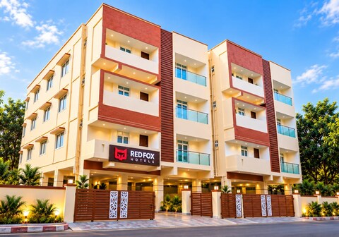 Redfox Service Apartment DLF