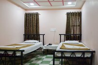 Hotel Pushpak, Aurangabad Hotel Pushpak, Aurangabad