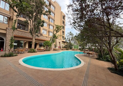 De Lush Resorts Pune