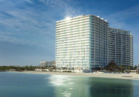 SLS Cancun Hotel & Spa