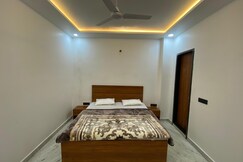 Sawra Mahal, Vrindavan Sawra Mahal, Vrindavan