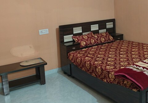 Kusum palace ayodhya