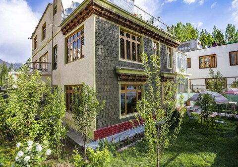 Rainbow Holiday Home Leh