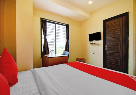 Hotel O Majestic Inn