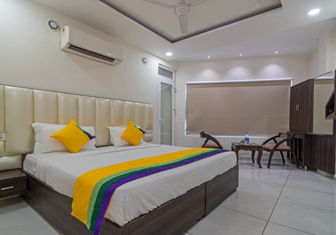 Itsy Hotels P Grand