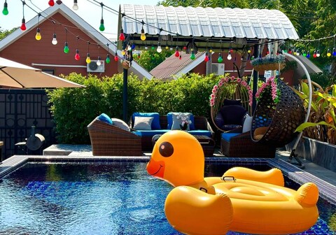 Baanmeesuk Pool Villa Pattaya