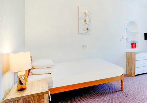 OYO Eastbank Hotel, Speyside Scotland