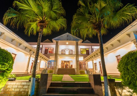 Seclude Tea Estate, Palampur