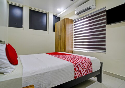 Hotel O Crystal Executive Suites