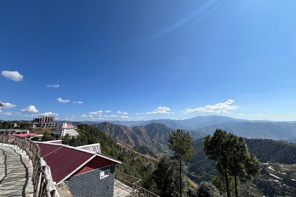 Hadley Inn Cottages Chail