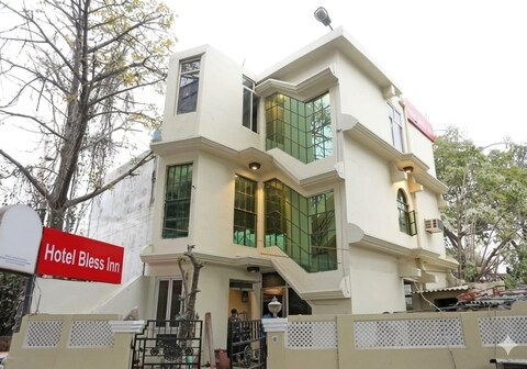 Hotel Bless Inn
