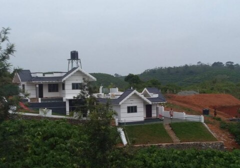 Mountain Palace Hill Cottage