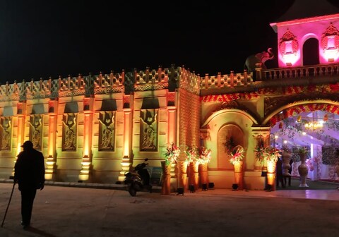Rajwada Palace and Marriage Garden