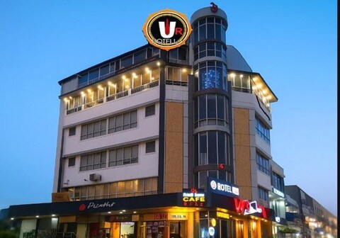 Hotel UR (Near Prayagraj Junction)