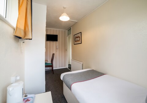 OYO Devine Beach Hotel