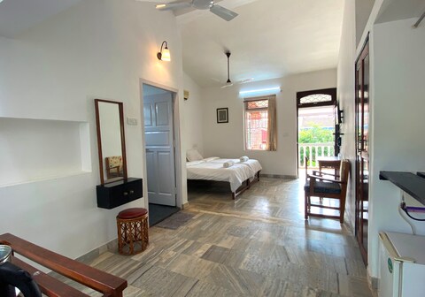 Peravel Beach Holiday Home