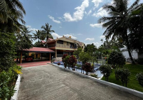 DC Farm Stay Devegere By Rnito