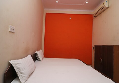 Hotel O Shree Ram Palace