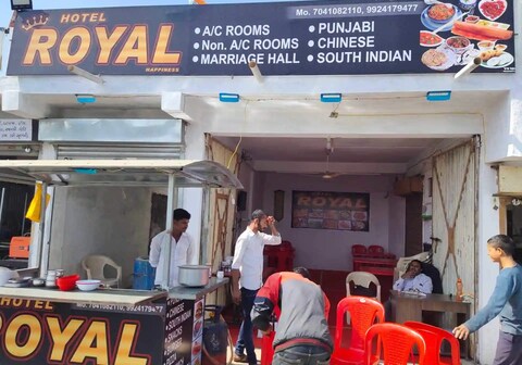 Hotel Royal Happinezz