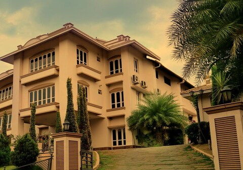 Hotel Nakshatra Regency Koppam