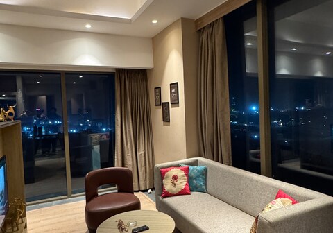 The Calm Corner Minimalist Bliss Golf Course Road