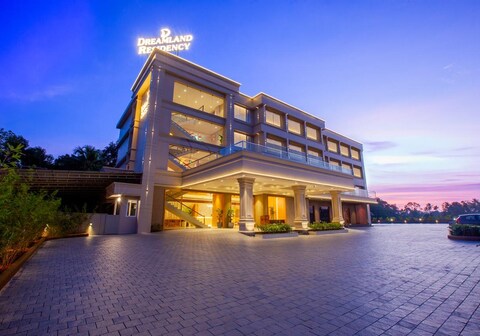 Dreamland Residency,