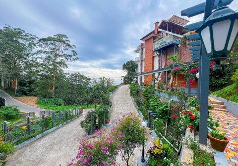 KACHOLAM SERVICED VILLA