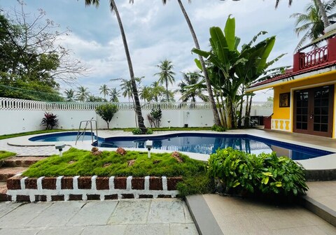 Nina's Aqua Paradise - A Private Pool Villa