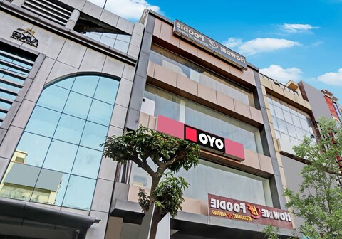 Hotel O Athrav Inn