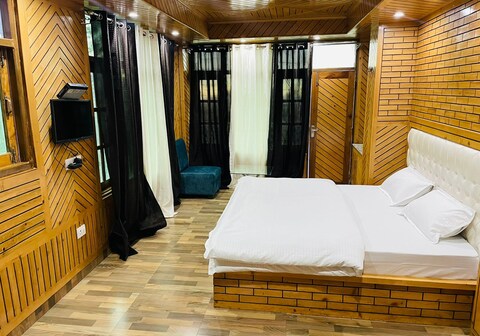 The Green Park Shimla