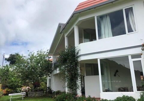 Vantage Home